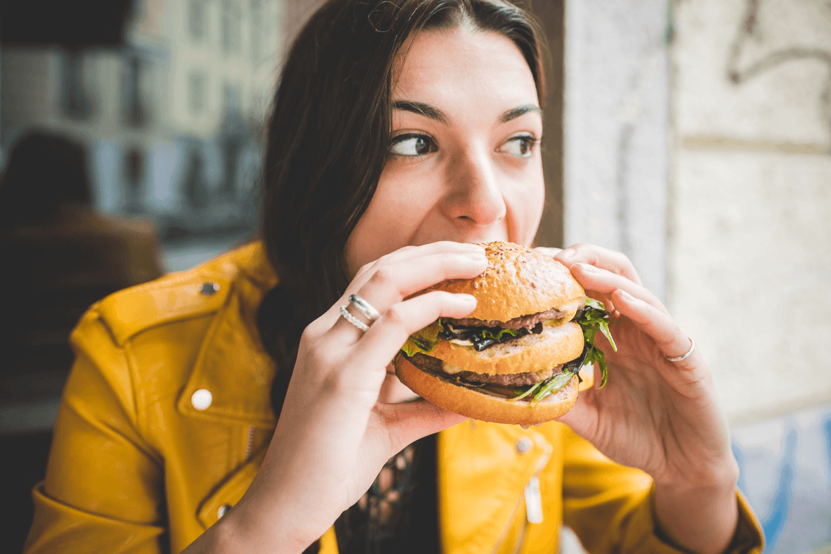 Você sabe o que é compulsão alimentar? Entenda agora!